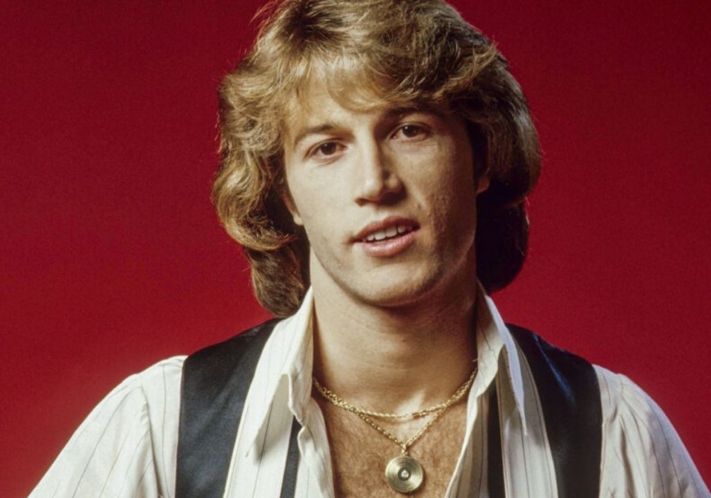 A hidden gem has surfaced—Maurice Gibb caught on tape singing his late(02)