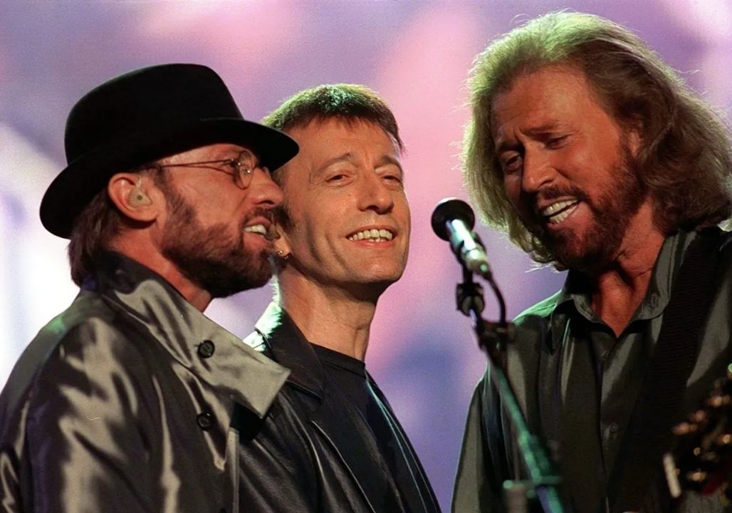“Bee Gees: Maurice Gibb’s Final Unforgettable Performance – April 27 ...